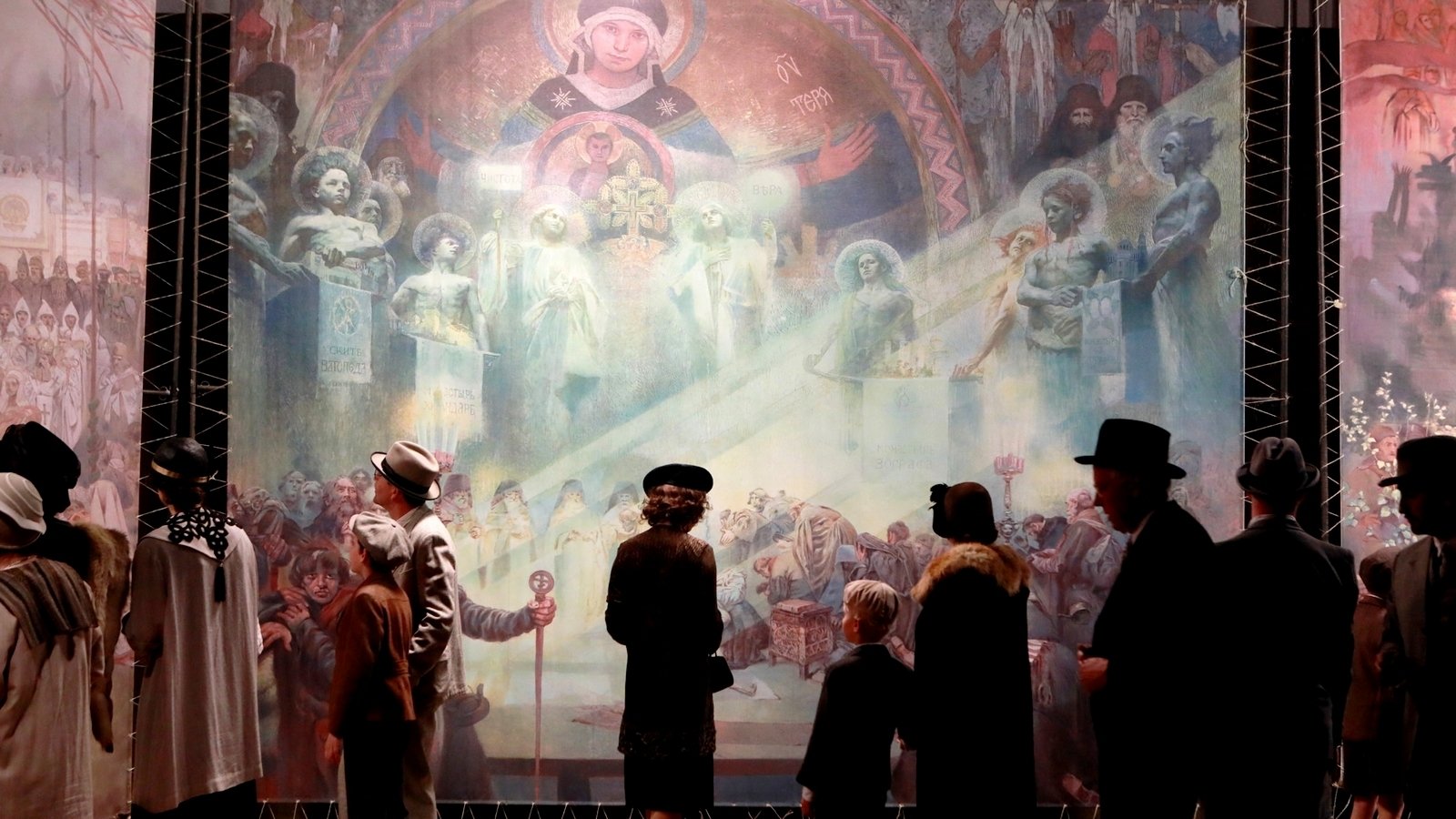 Backdrop for Mucha: The Story of an Artist Who Created a Style