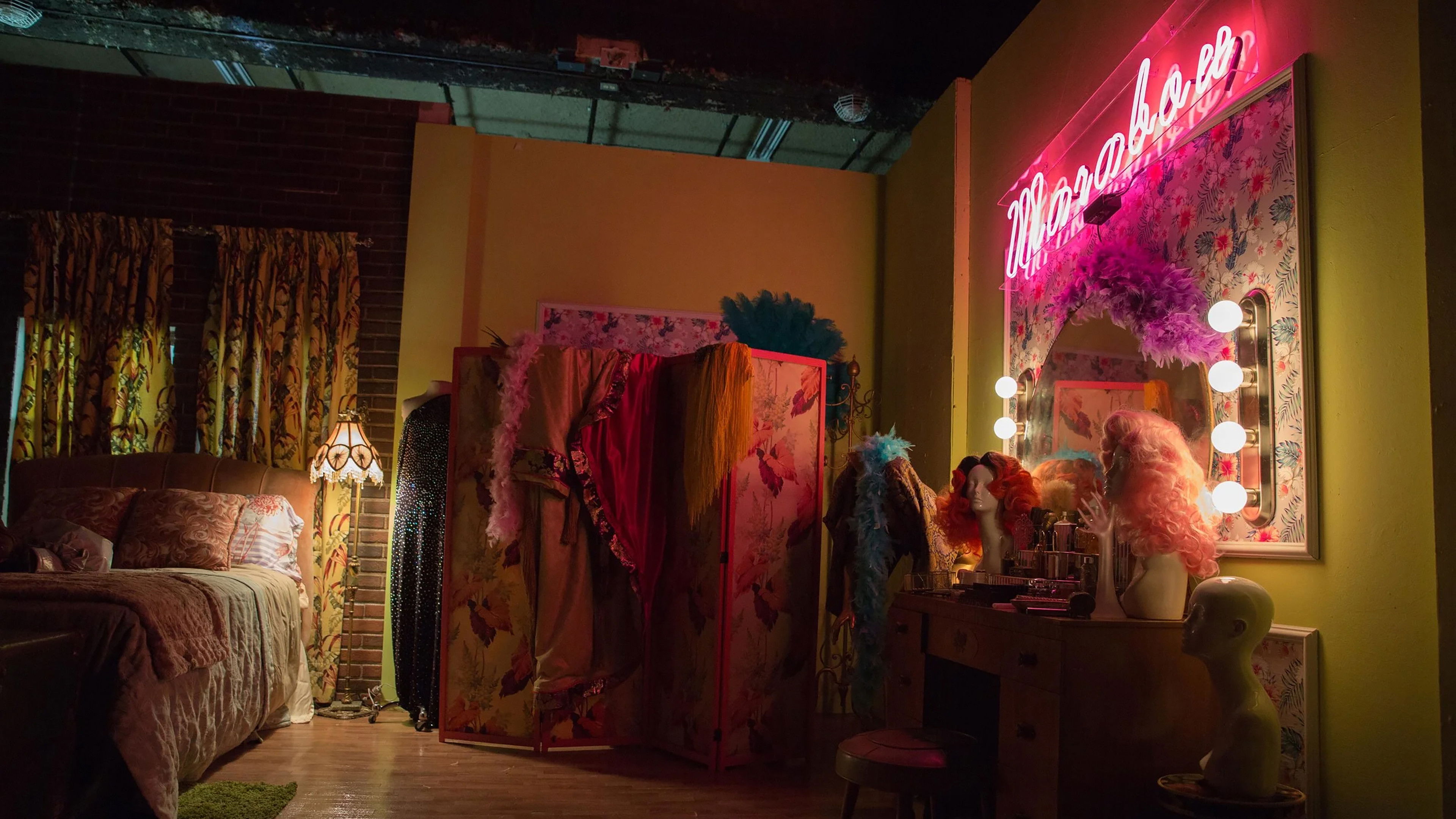 Backdrop for Marabou