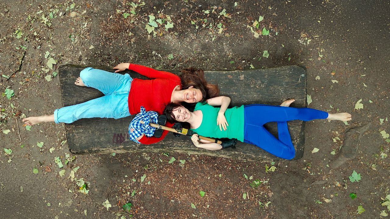 Backdrop for The Naked Travellers - Women also can roam free!