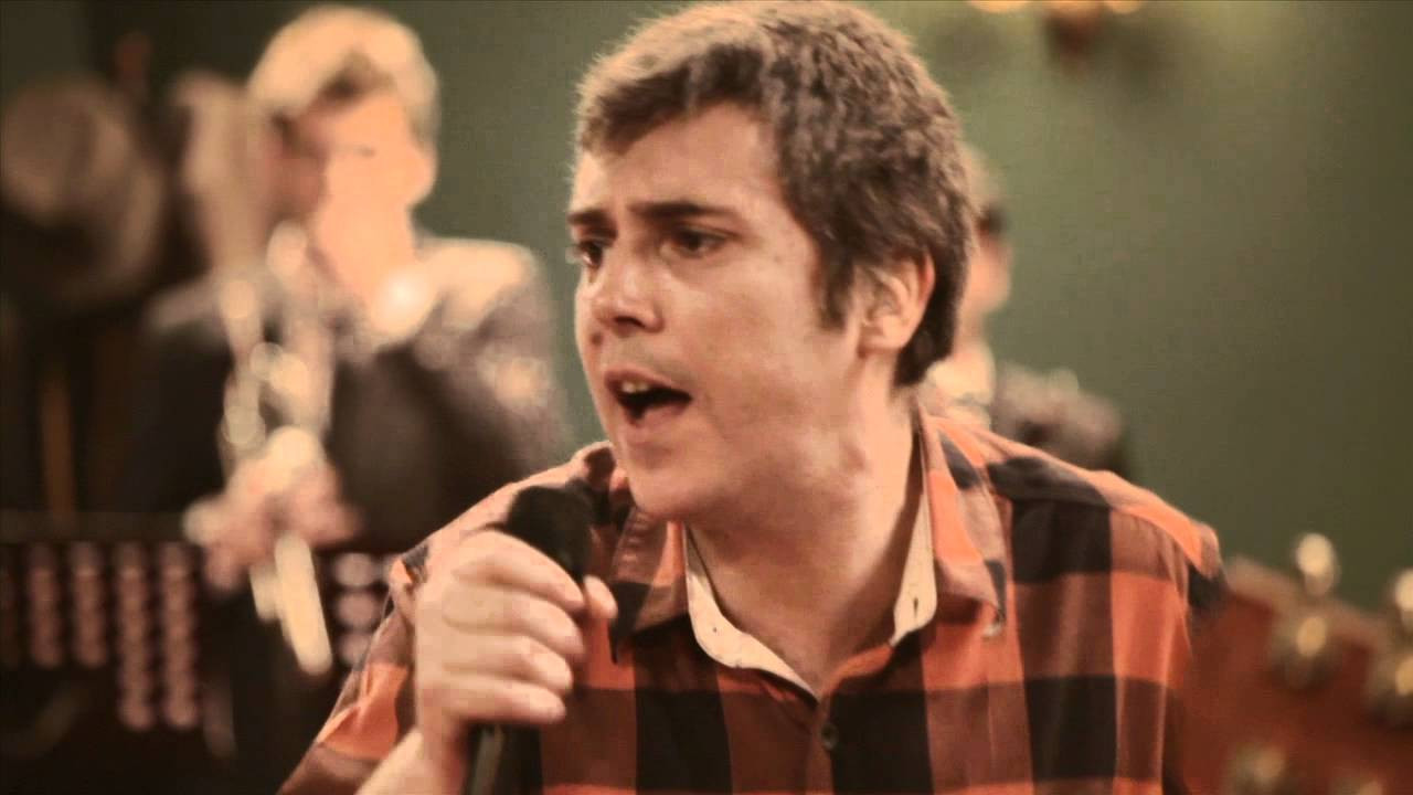 Backdrop for Confesiones de un artista de mierda