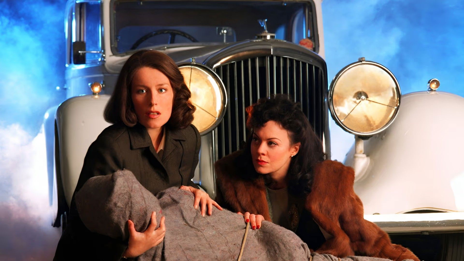 Backdrop for Dead Gorgeous