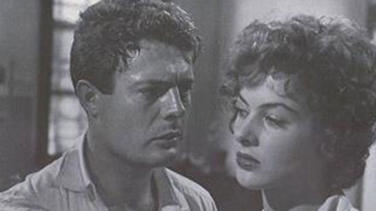 Backdrop for Sensualità