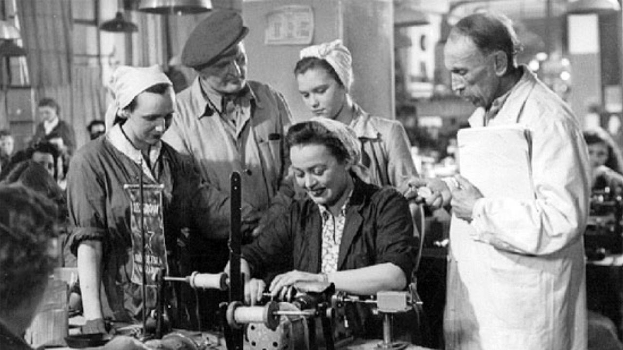 Backdrop for Honour and Glory