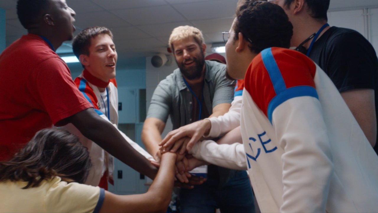 Backdrop for Chacun pour tous