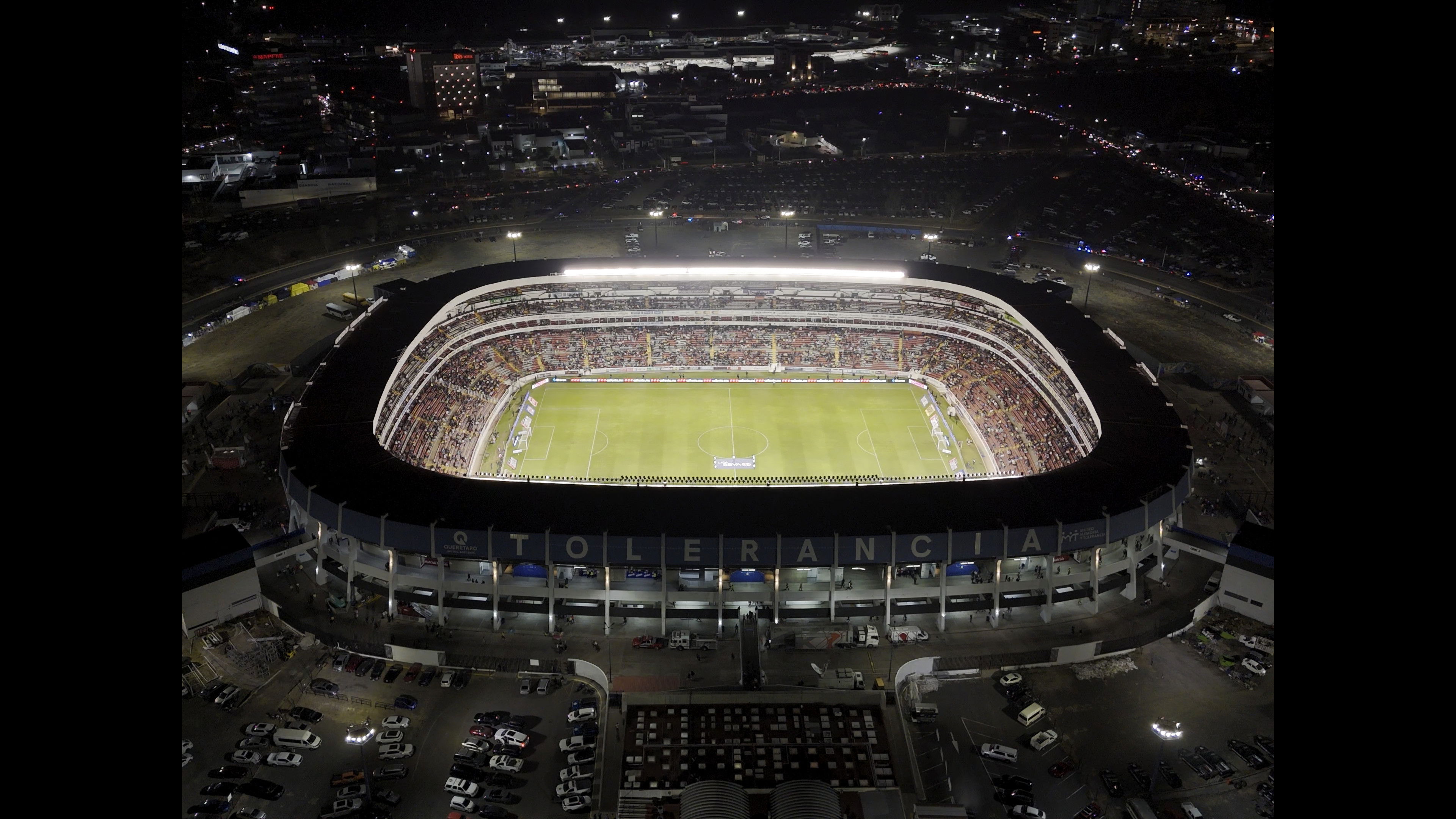 Backdrop for Terror en las gradas