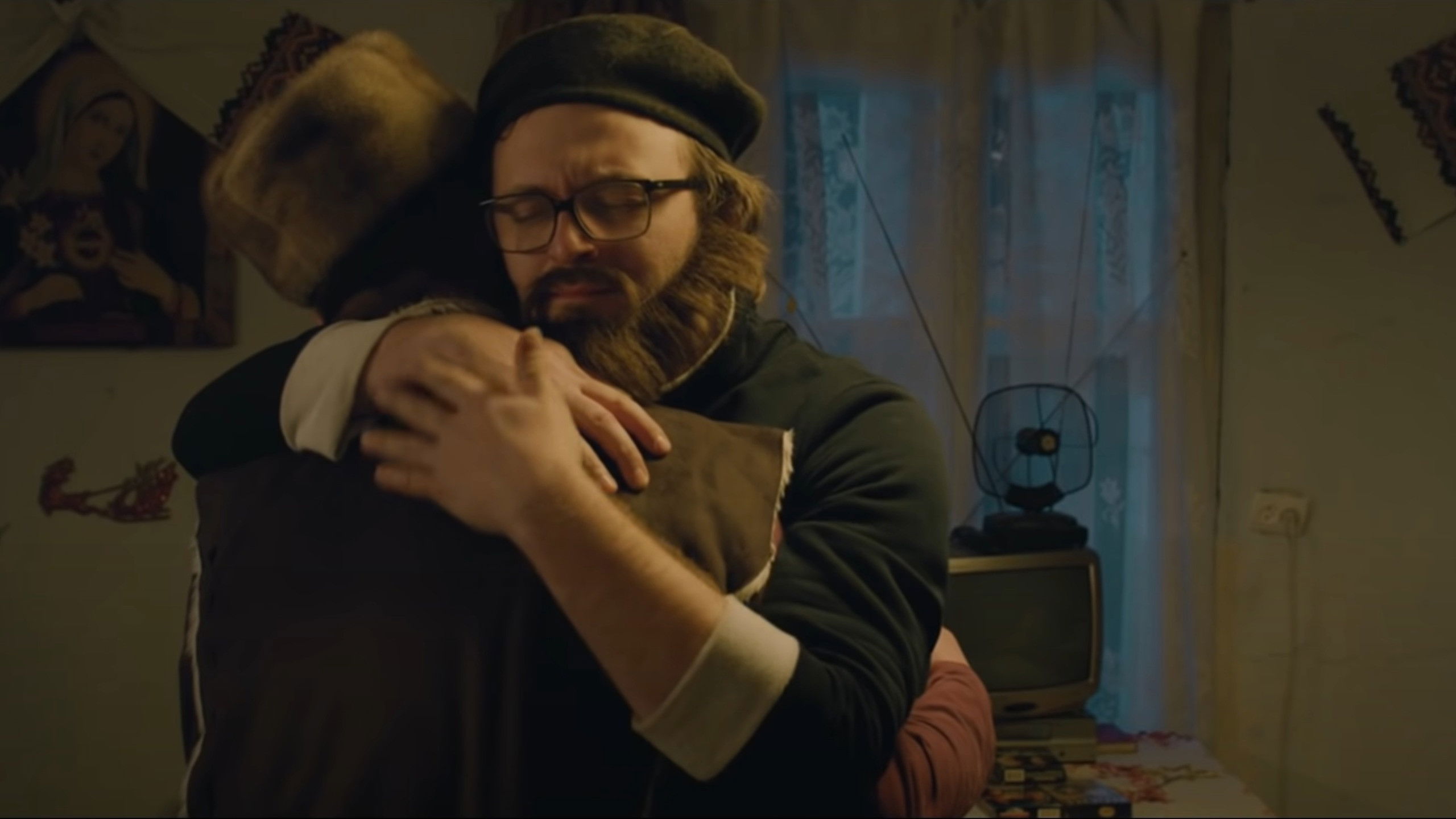 Backdrop for DZIDZIO: The Angels Gaze in Wonder