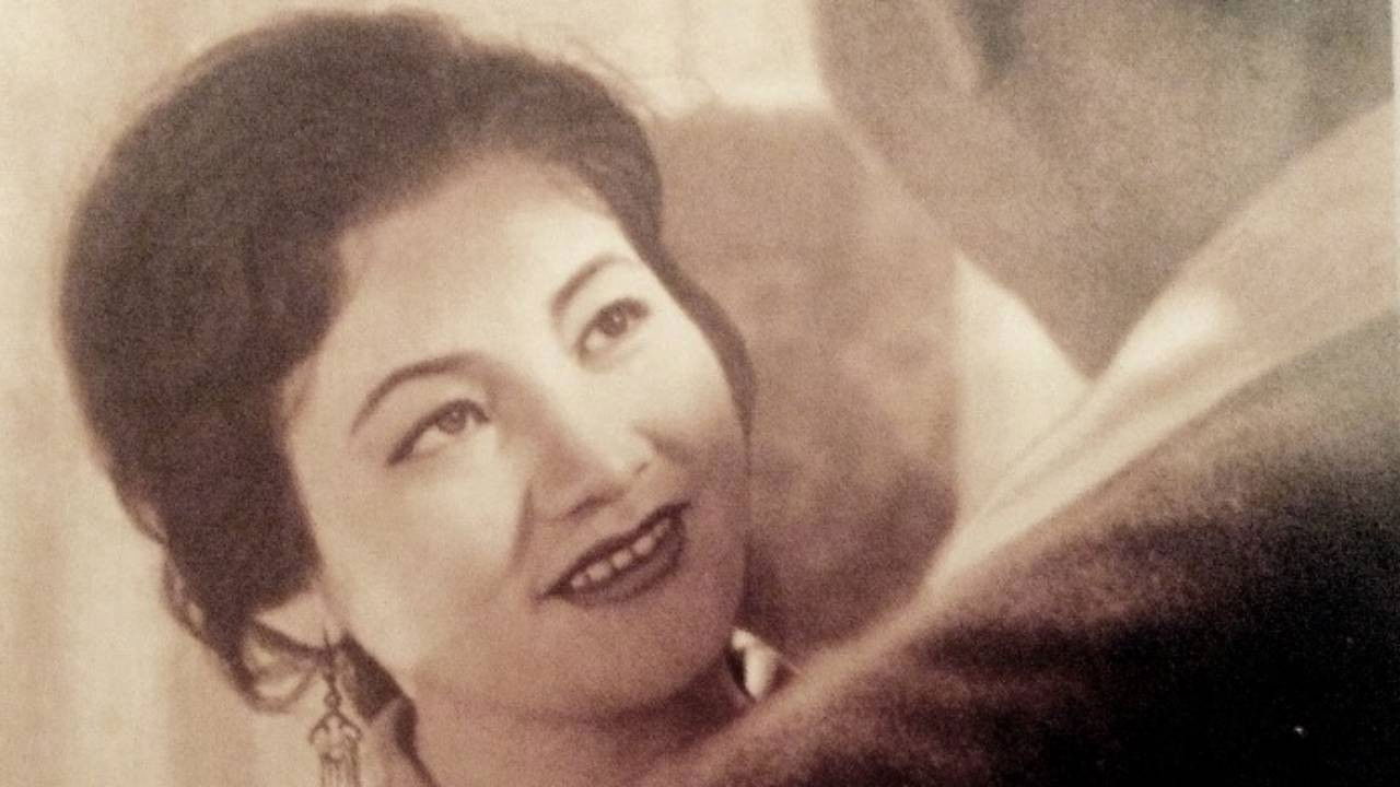 Backdrop for Wings of Song