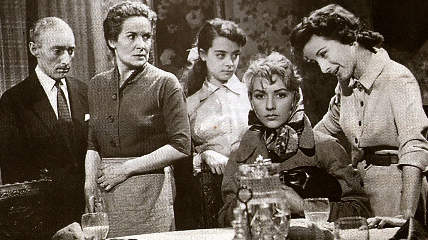 Backdrop for Rosaura at 10 O'Clock