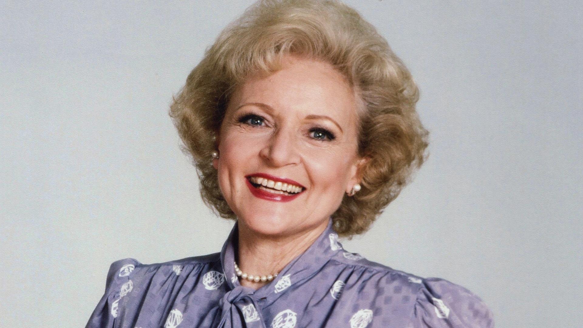 Backdrop for Betty White: First Lady of Television