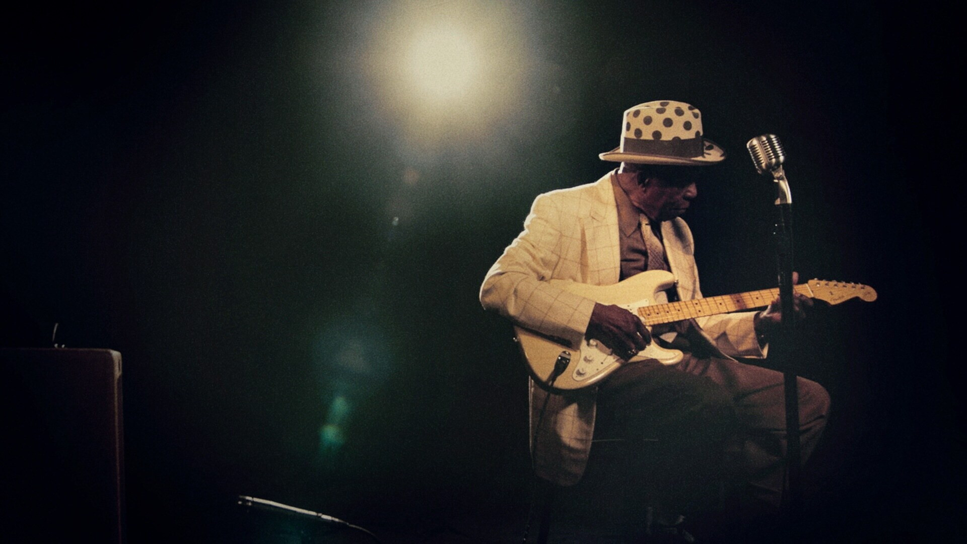 Backdrop for Buddy Guy: The Blues Chase the Blues Away