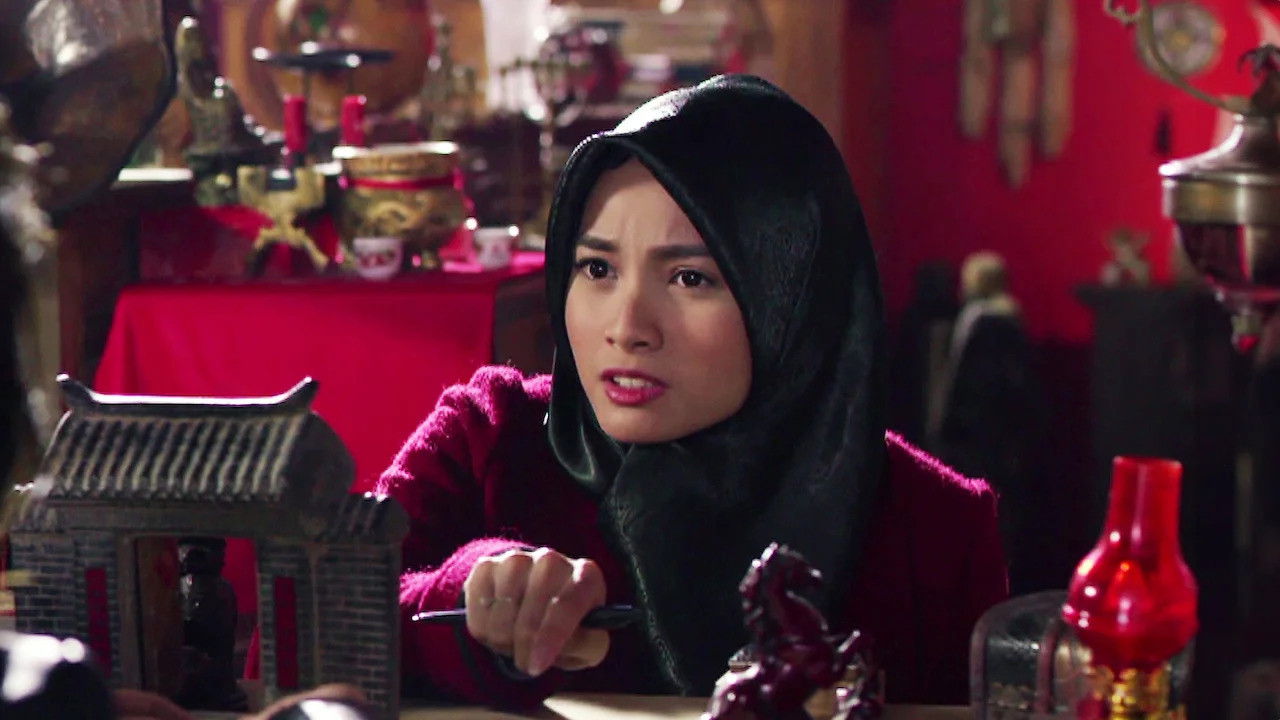 Backdrop for Bulan Terbelah di Langit Amerika 2