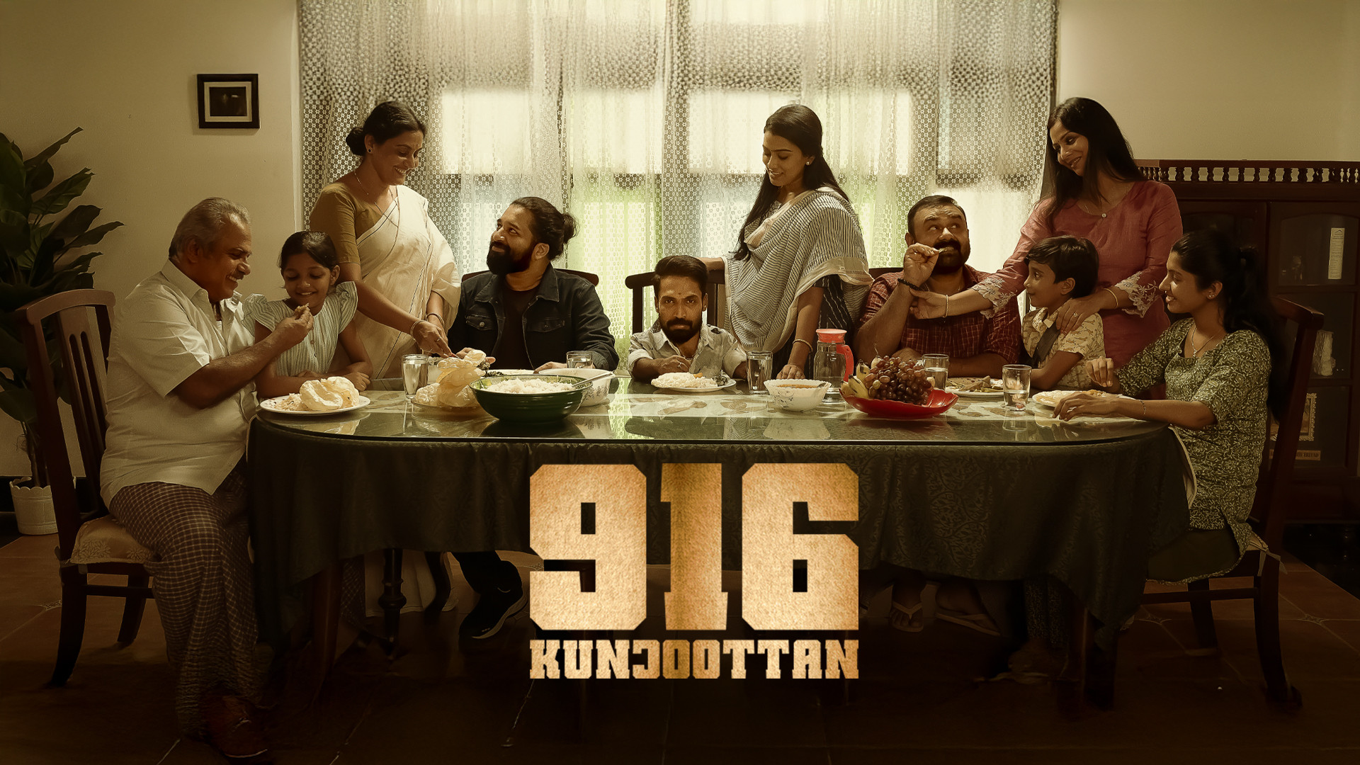 Backdrop for 916 Kunjoottan