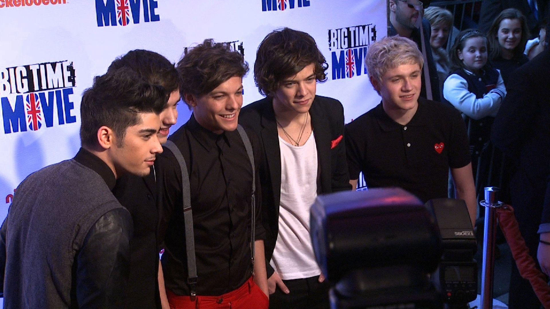 Backdrop for One Direction: Ruling The World