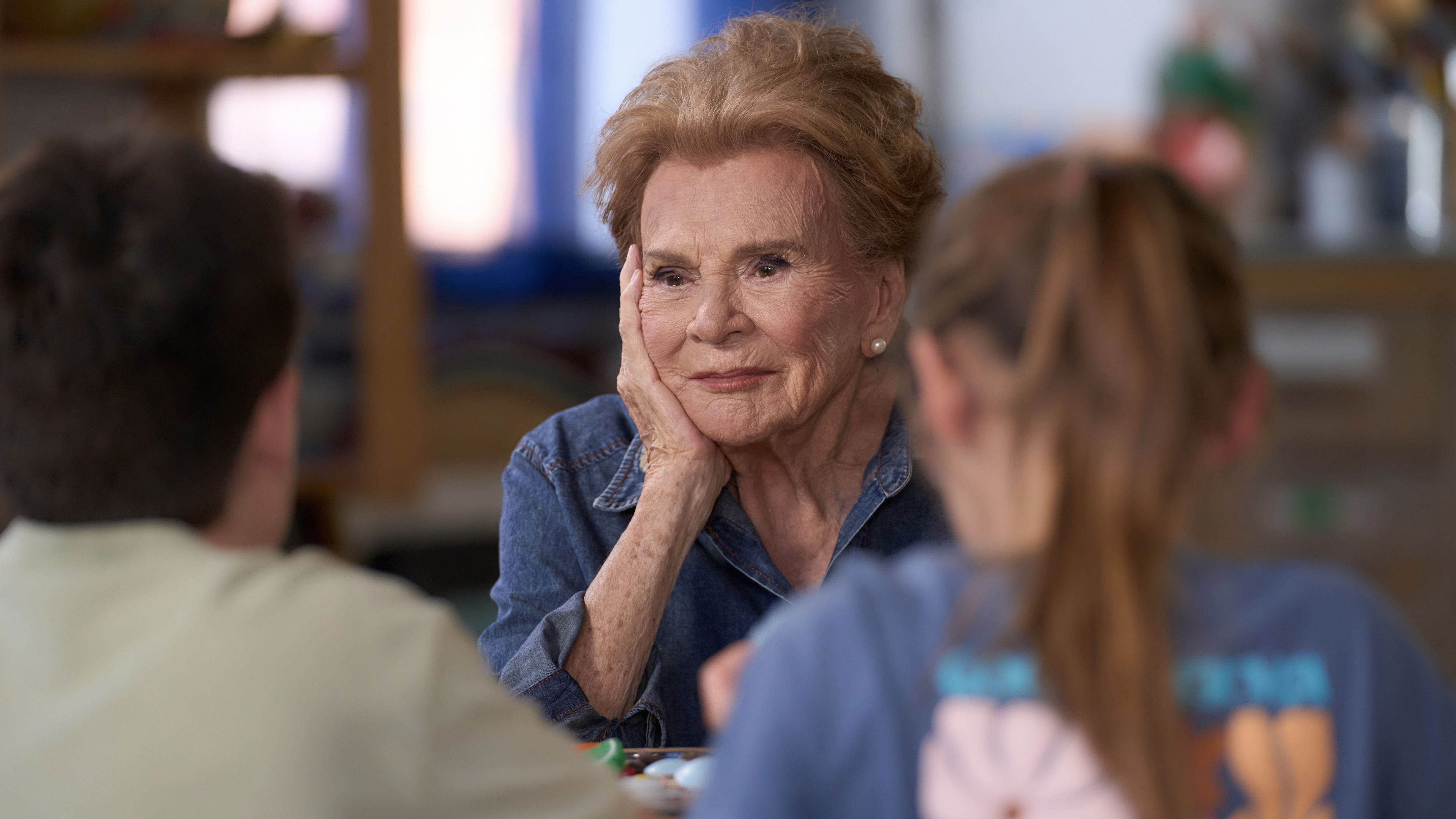 Backdrop for Janette - Les jeunes et la vieille