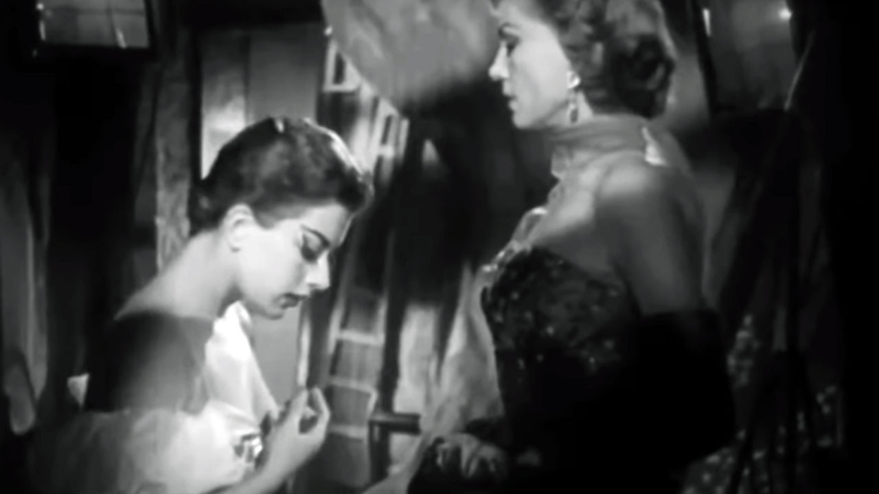 Backdrop for Pájaros de cristal