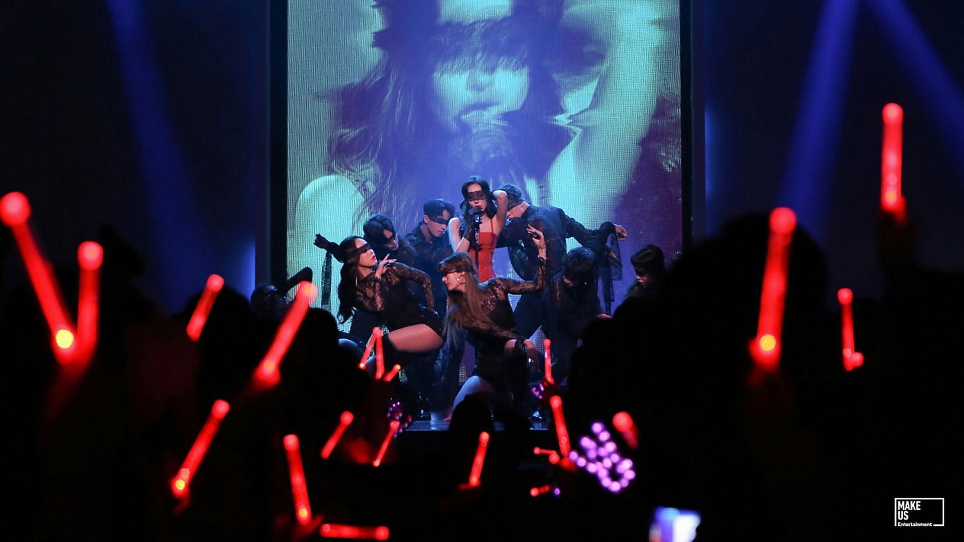 Backdrop for The 1st World Tour ‘WARNING’