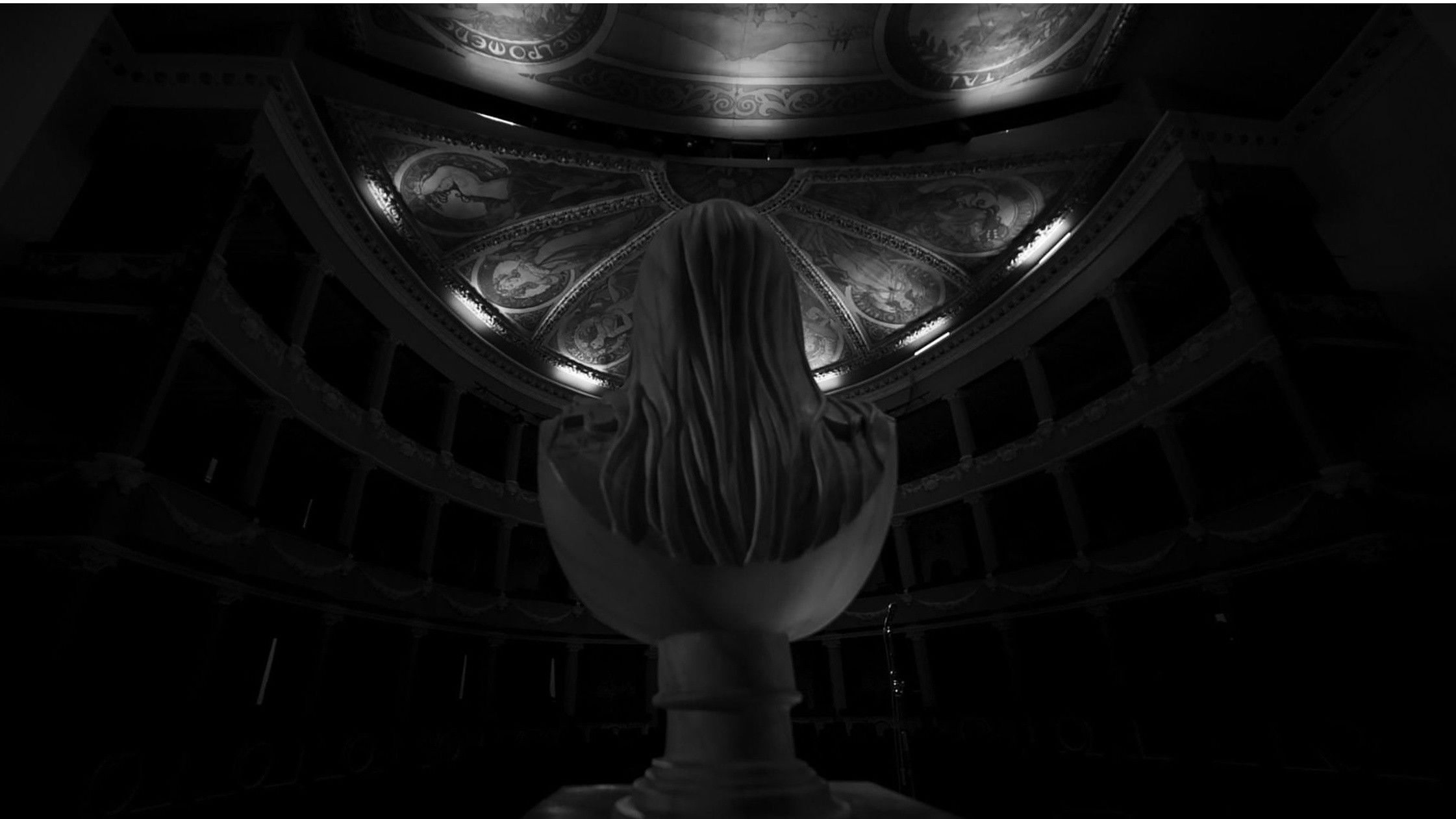 Backdrop for Carlos Ballarta: Tlatoani