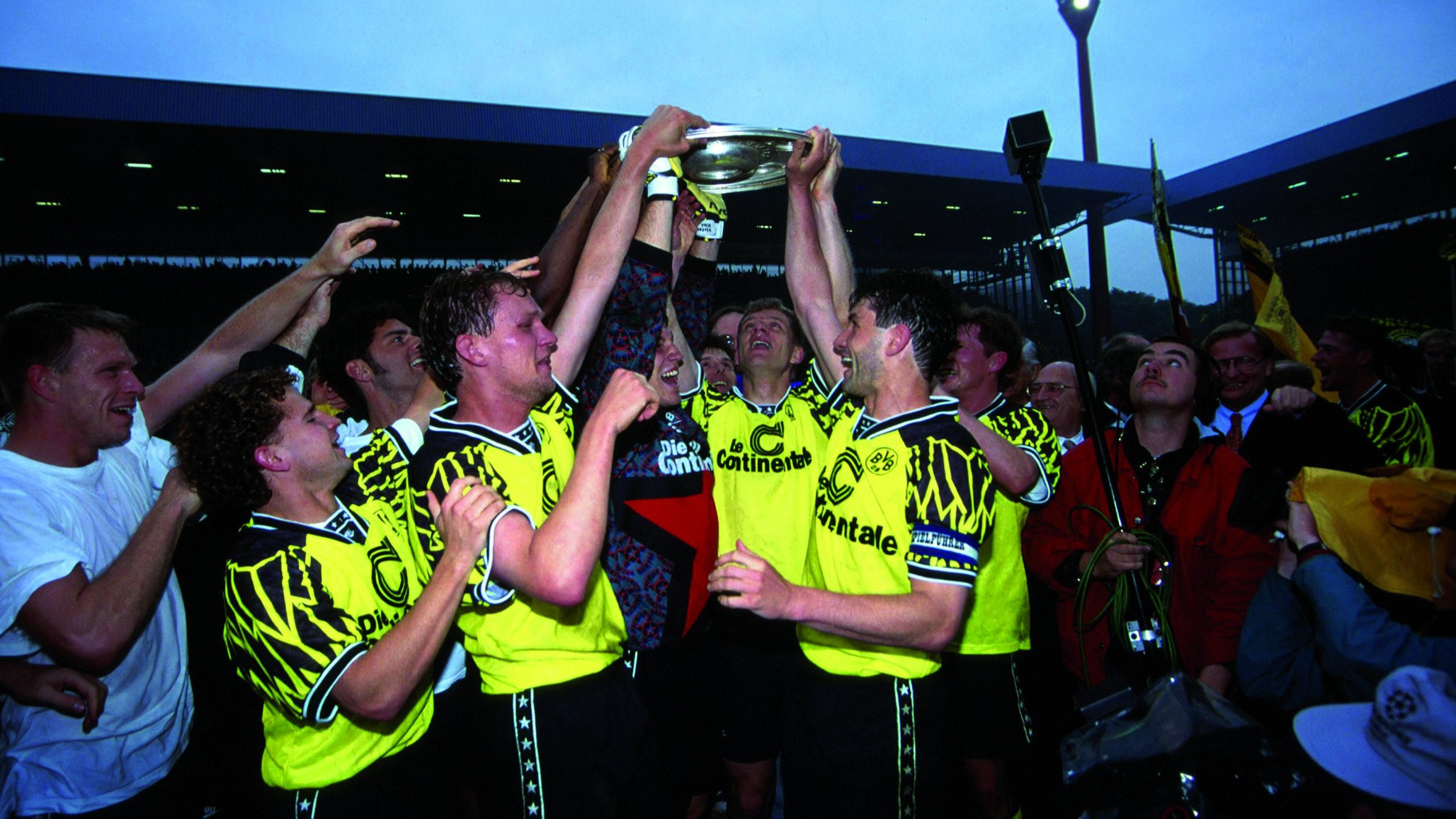 Backdrop for 100 Jahre BVB - Nur Die Besten!