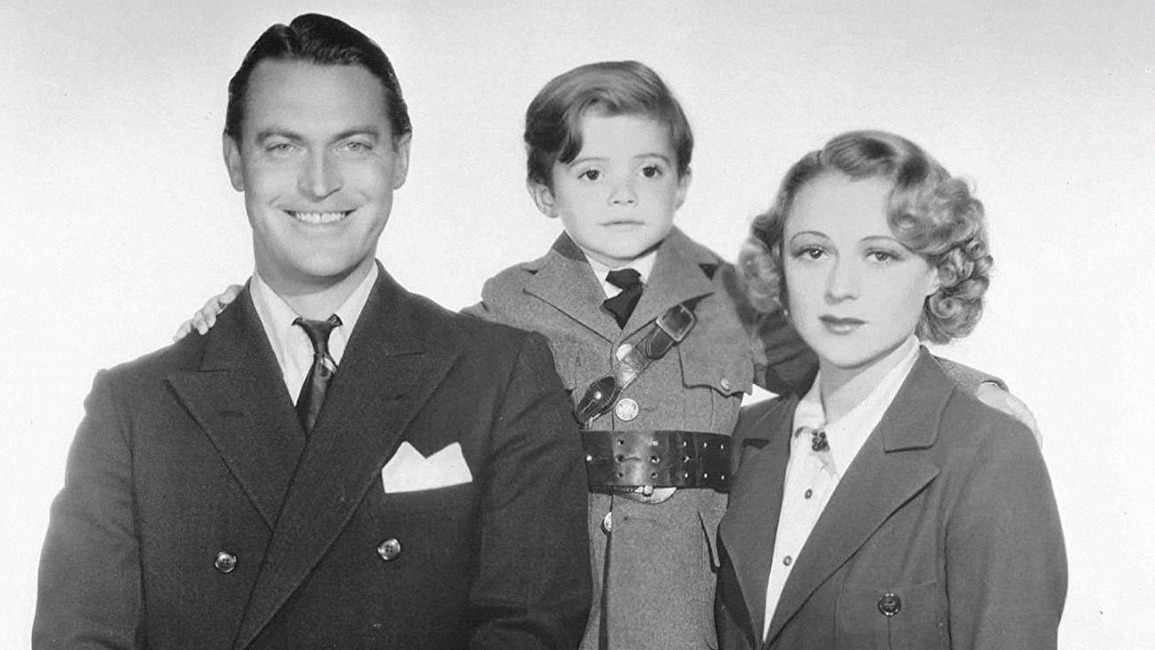 Backdrop for Pursuit