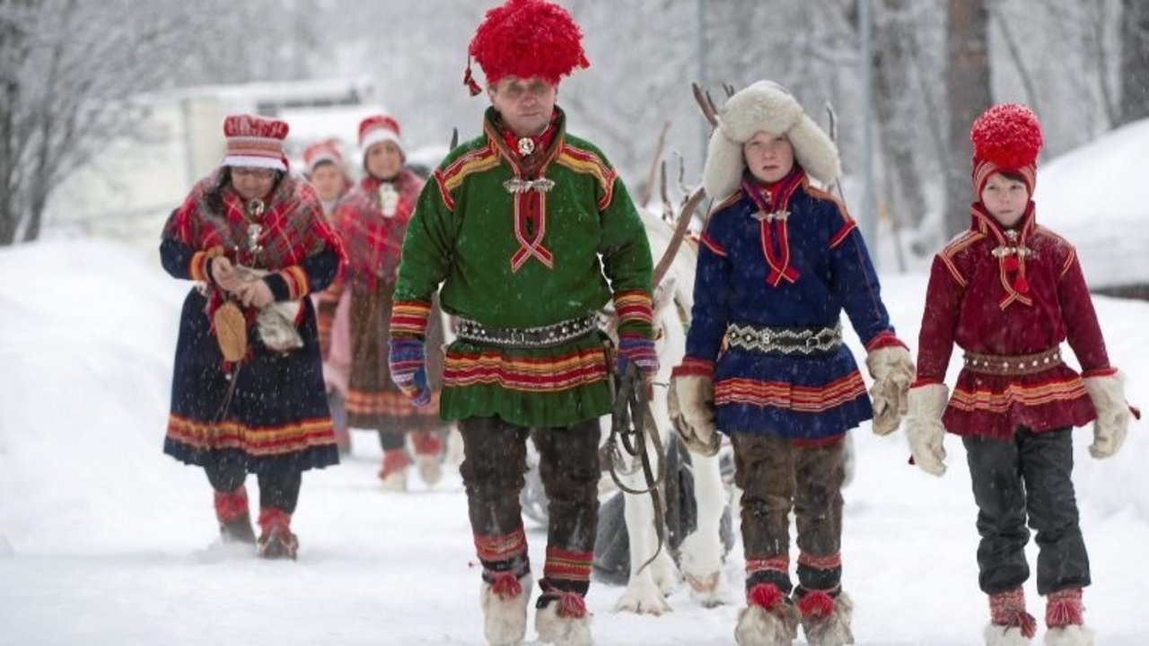 Backdrop for Tema: Samer