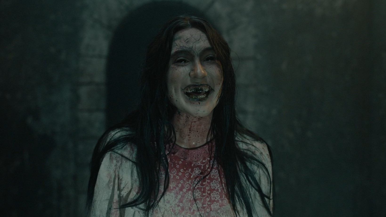 Backdrop for Thaghut