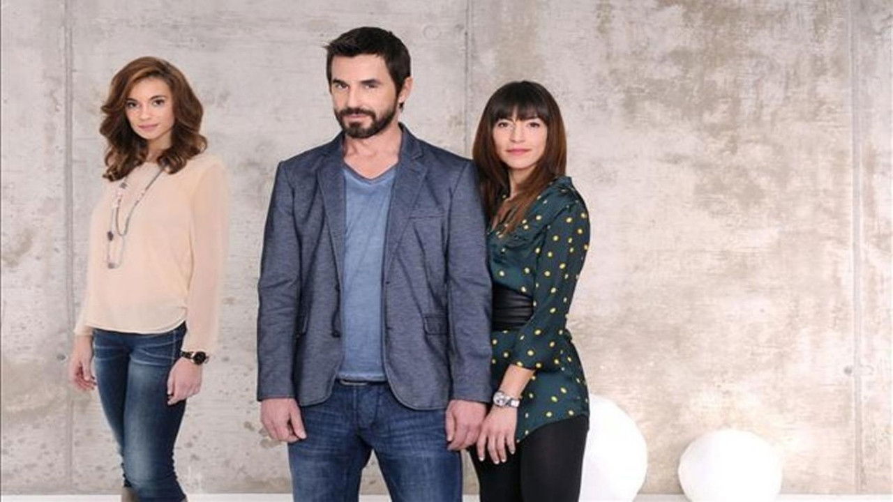 Backdrop for Frágiles