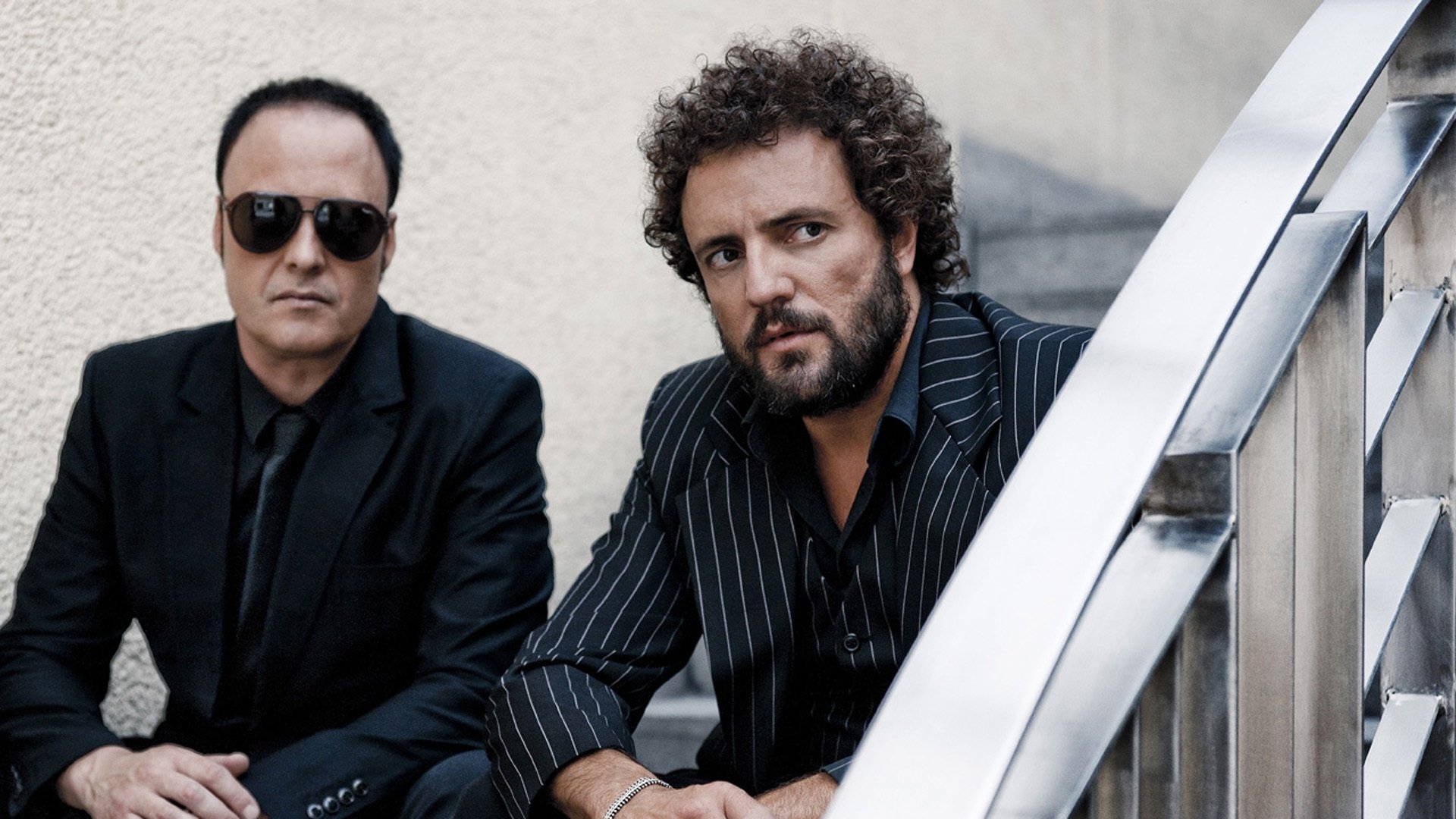 Backdrop for Las Calles Siguen Ardiendo