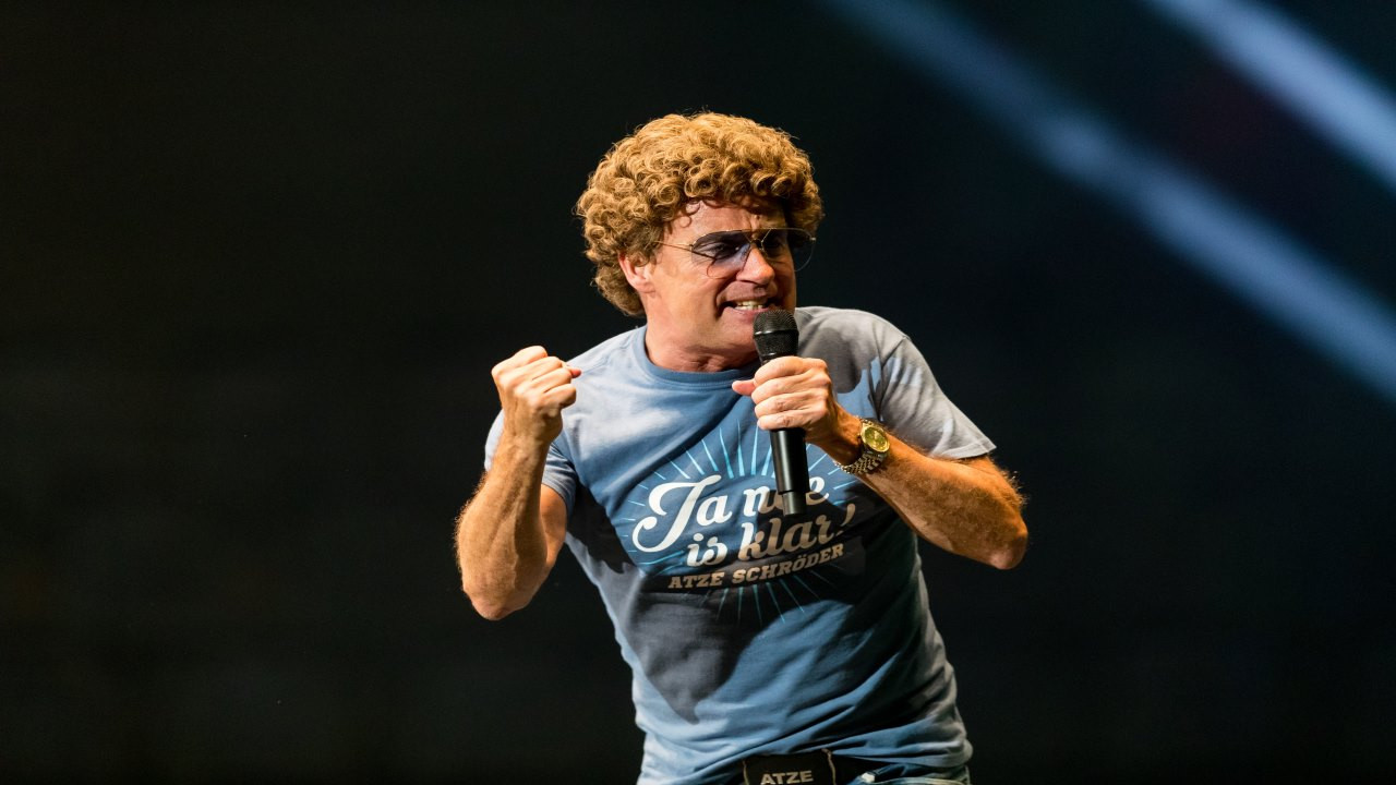 Backdrop for Atze Schröder - Live - Turbo