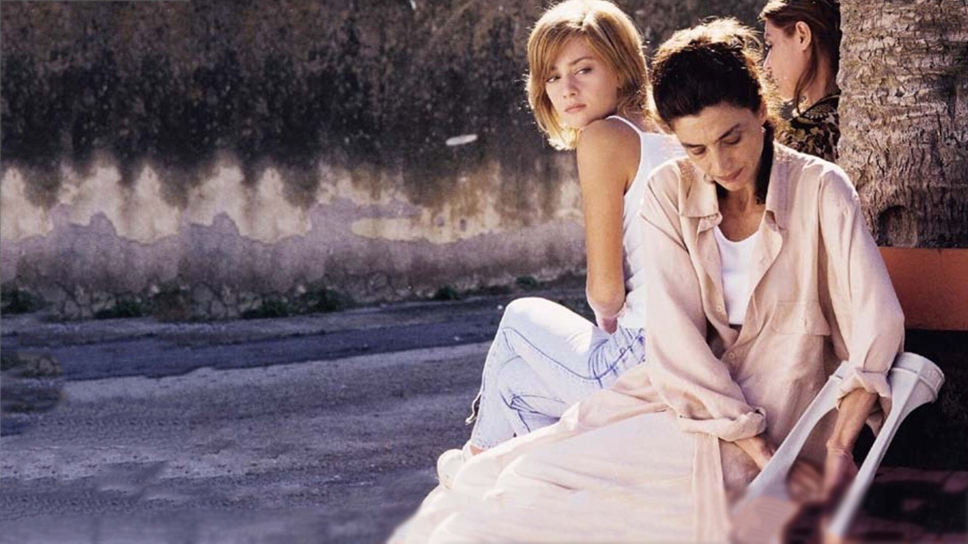 Backdrop for Malefemmene