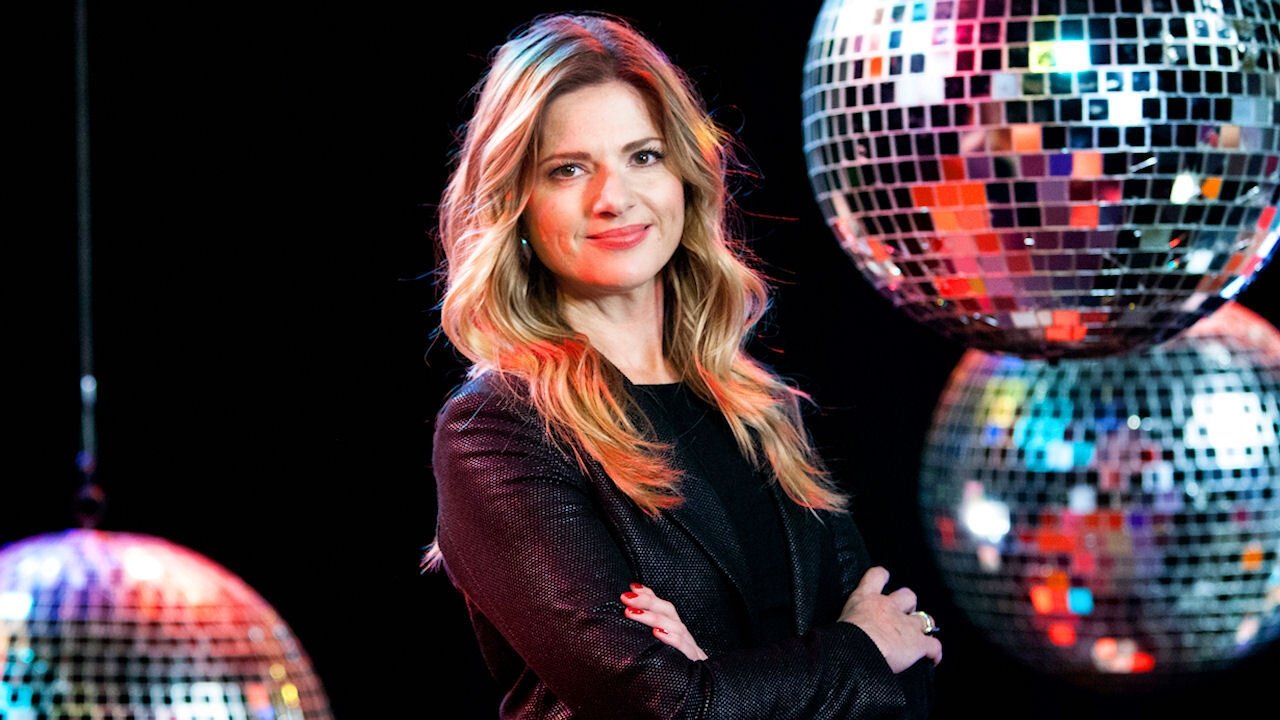 Backdrop for Countdown: Do Yourself a Favour