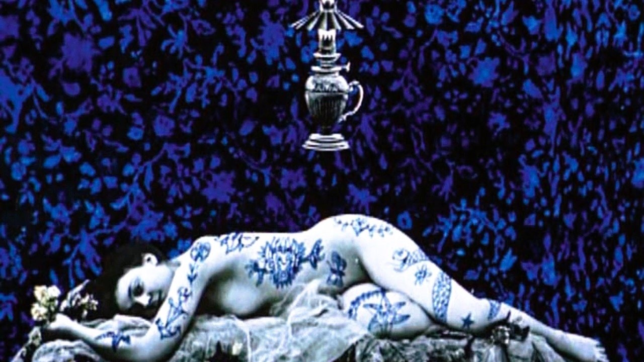 Backdrop for Labyrinth