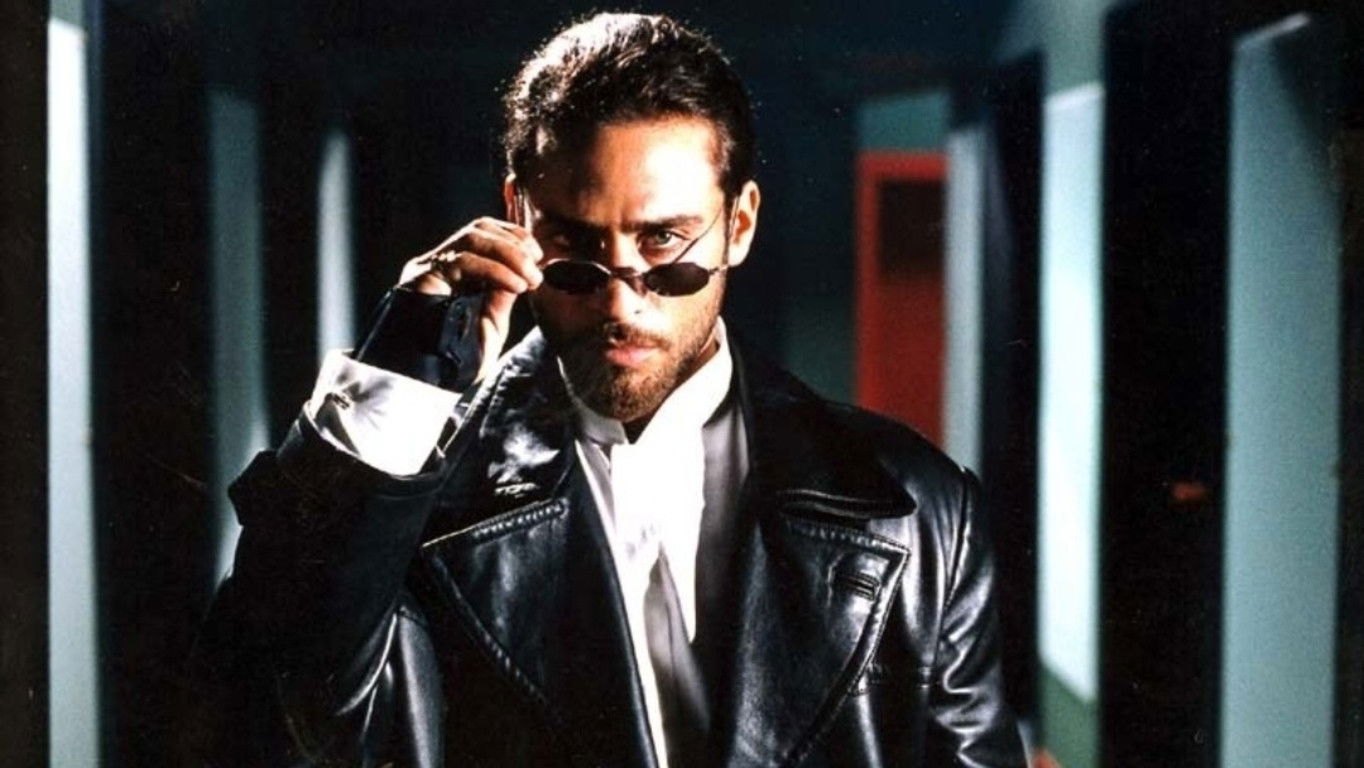 Backdrop for Killer Couple