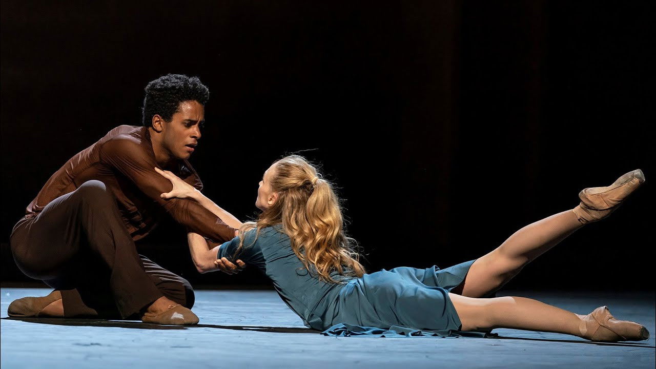 Backdrop for Royal Opera House: The Cellist