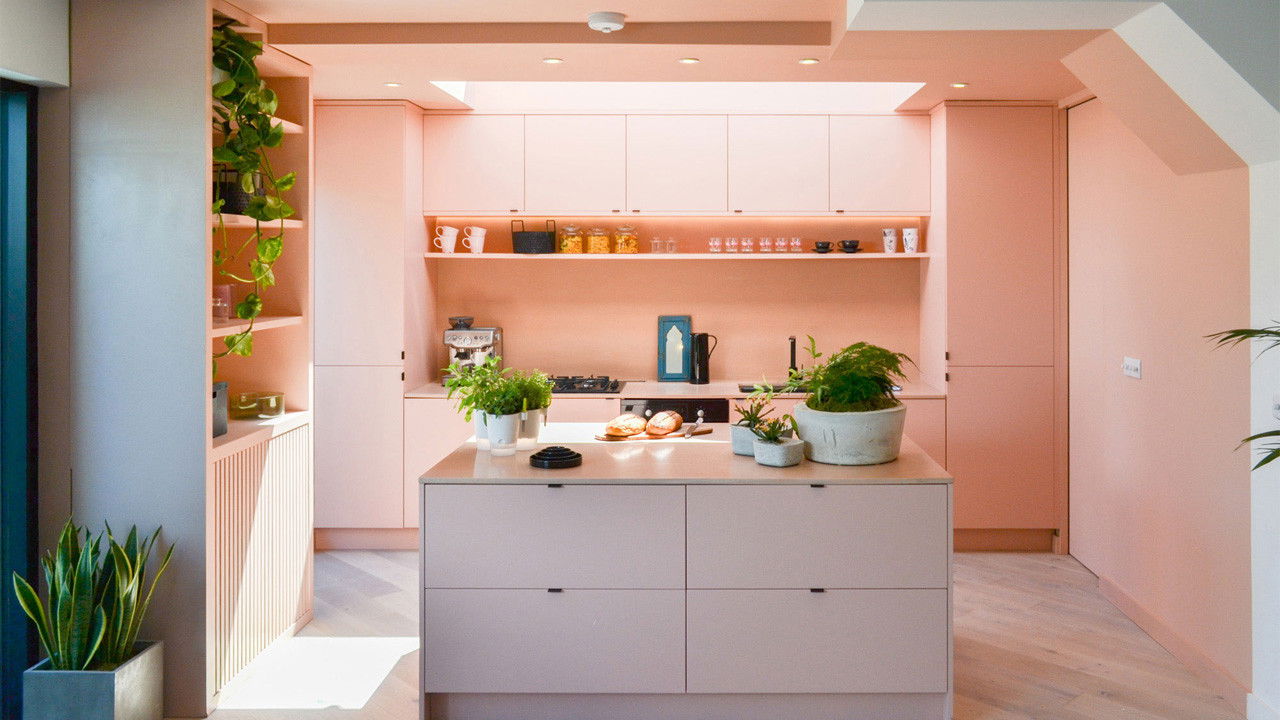 Backdrop for Love Your Home and Garden