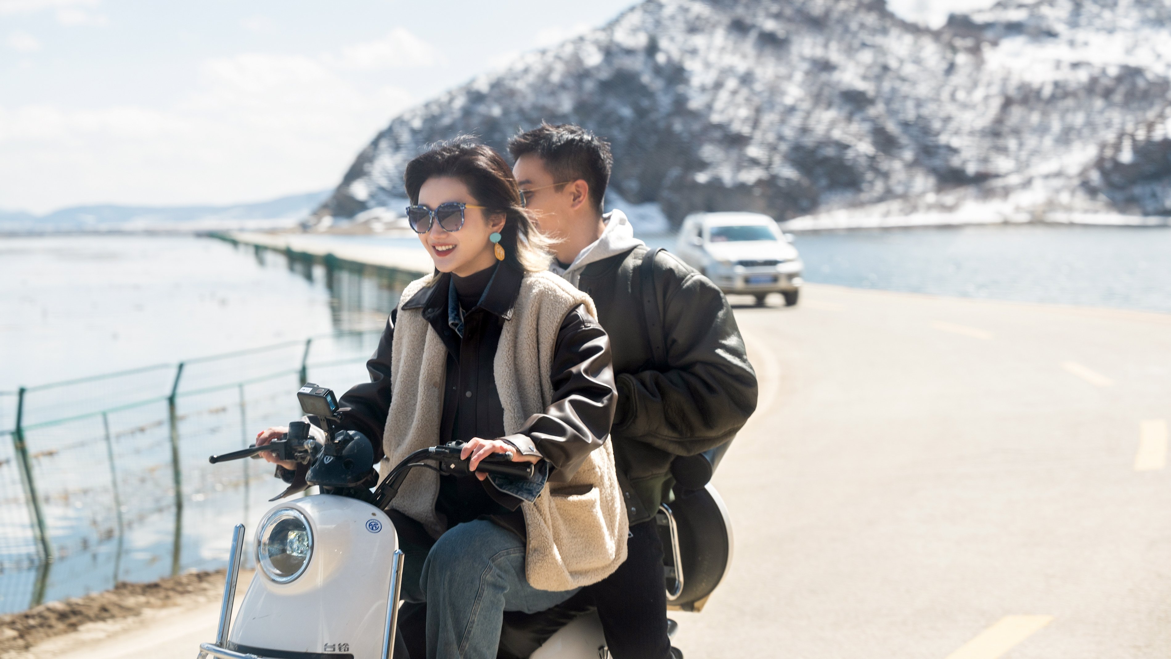 Backdrop for 灿烂的前行