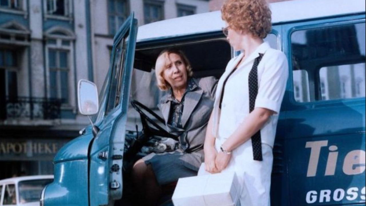 Backdrop for Alma schafft alle