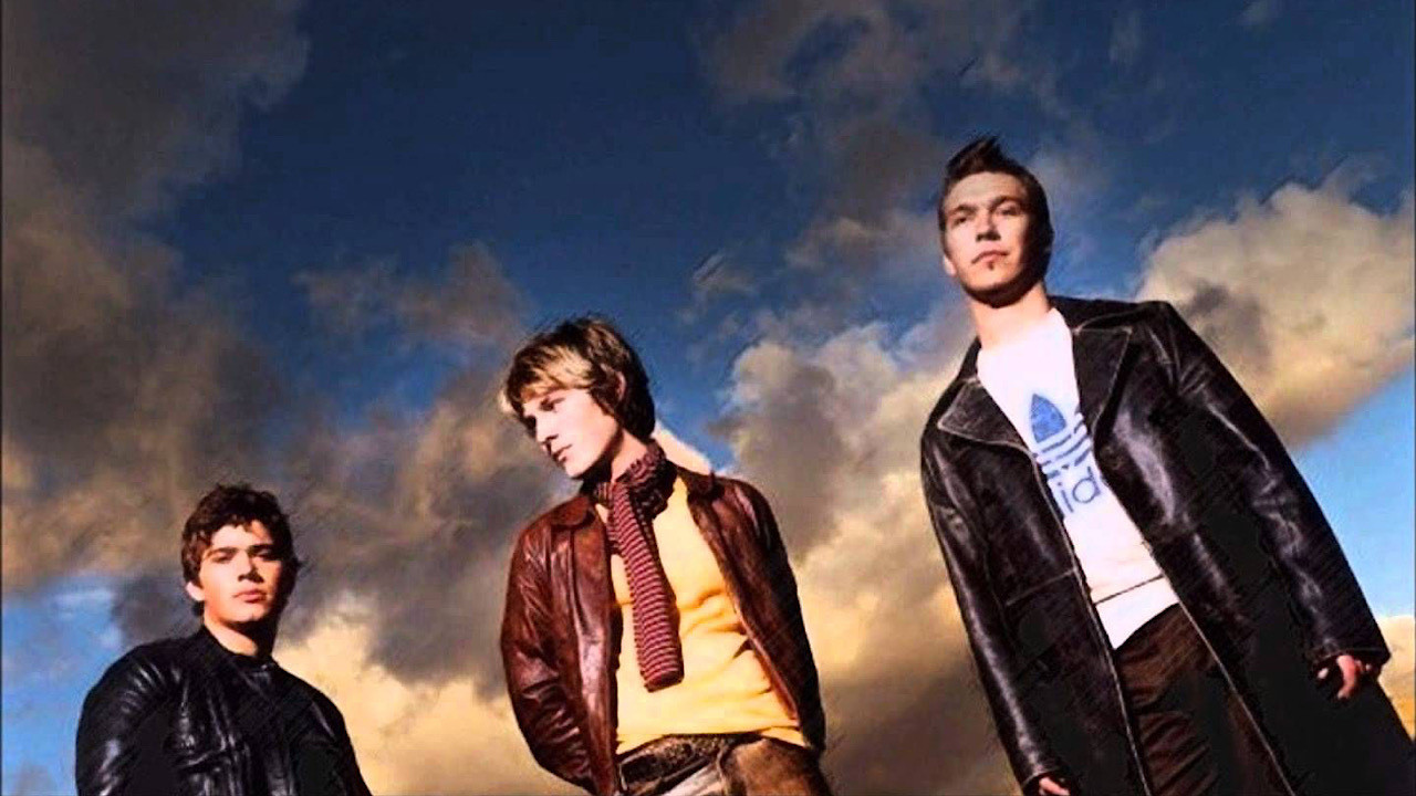 Backdrop for Hanson: Strong Enough to Break