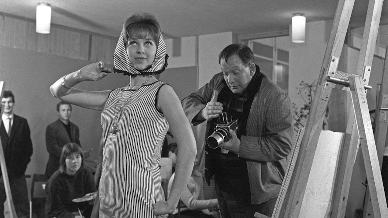 Backdrop for That's Life