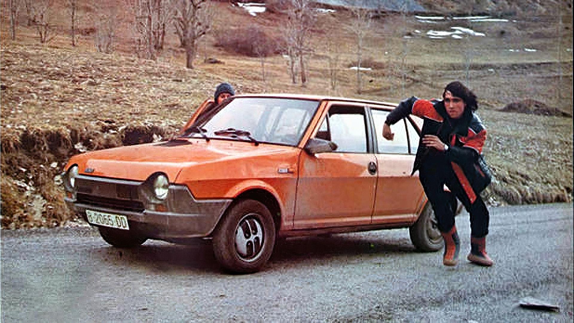 Backdrop for The Latest Scams of El Torete