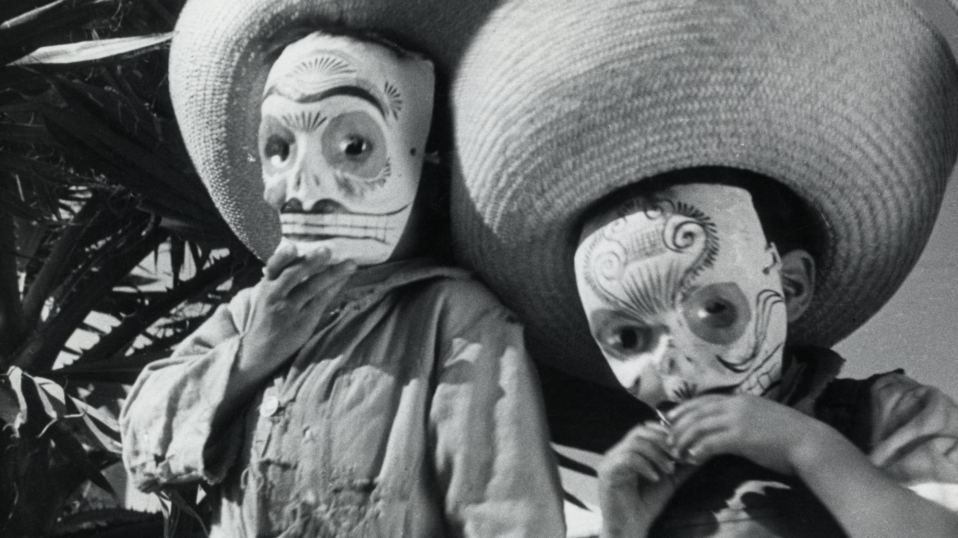 Backdrop for ¡Qué Viva México!