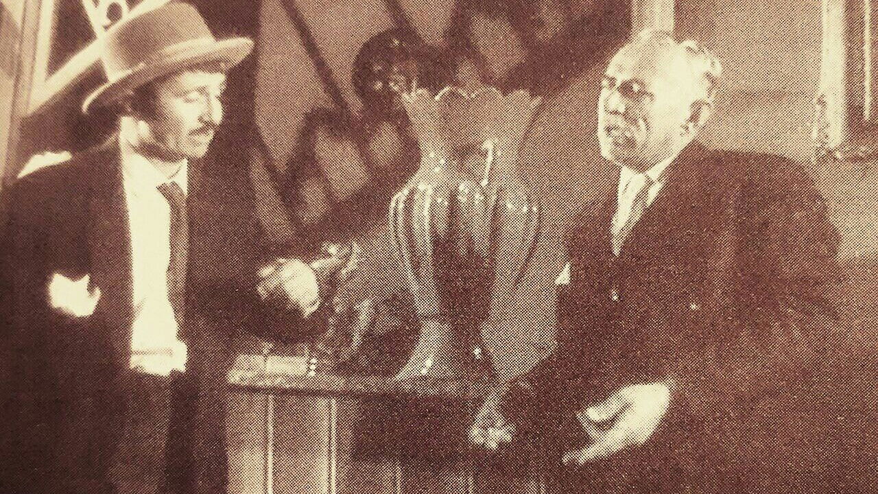 Backdrop for Ghorboone Khodam