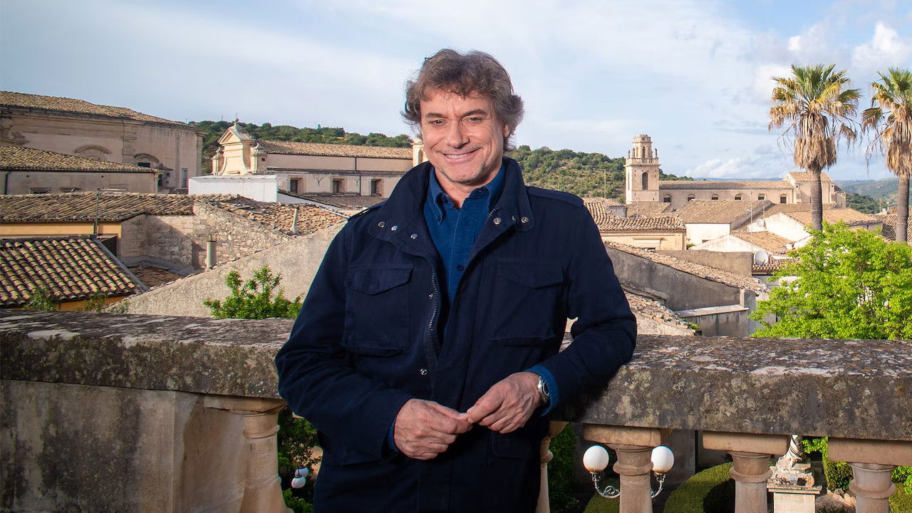 Backdrop for Speciale Ulisse - La Sicilia di Montalbano