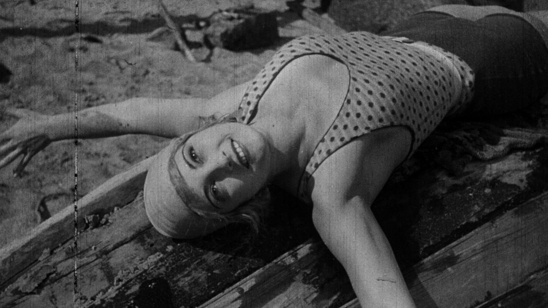 Backdrop for Waves of Passion