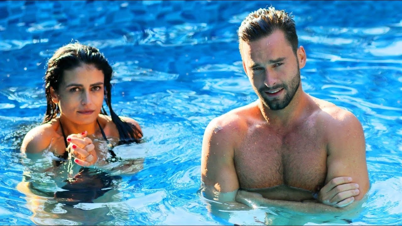 Backdrop for The Mystery of That Swimming Pool