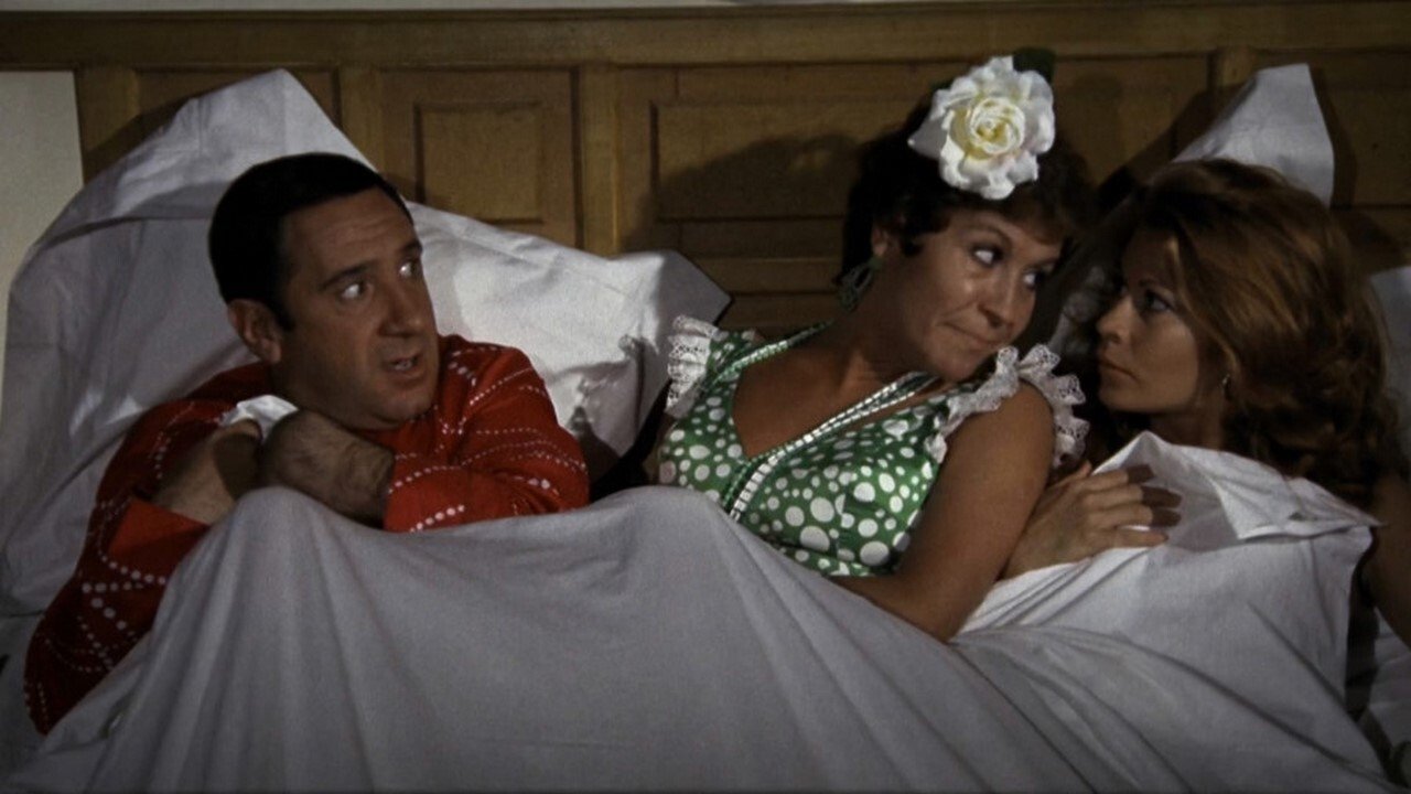 Backdrop for Naked Weekend