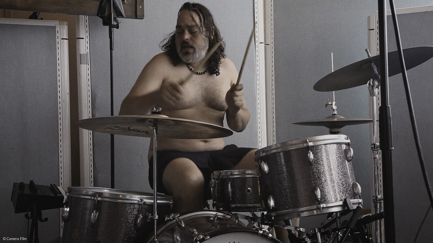 Backdrop for Born to Lose - Lorenzo Woodrose