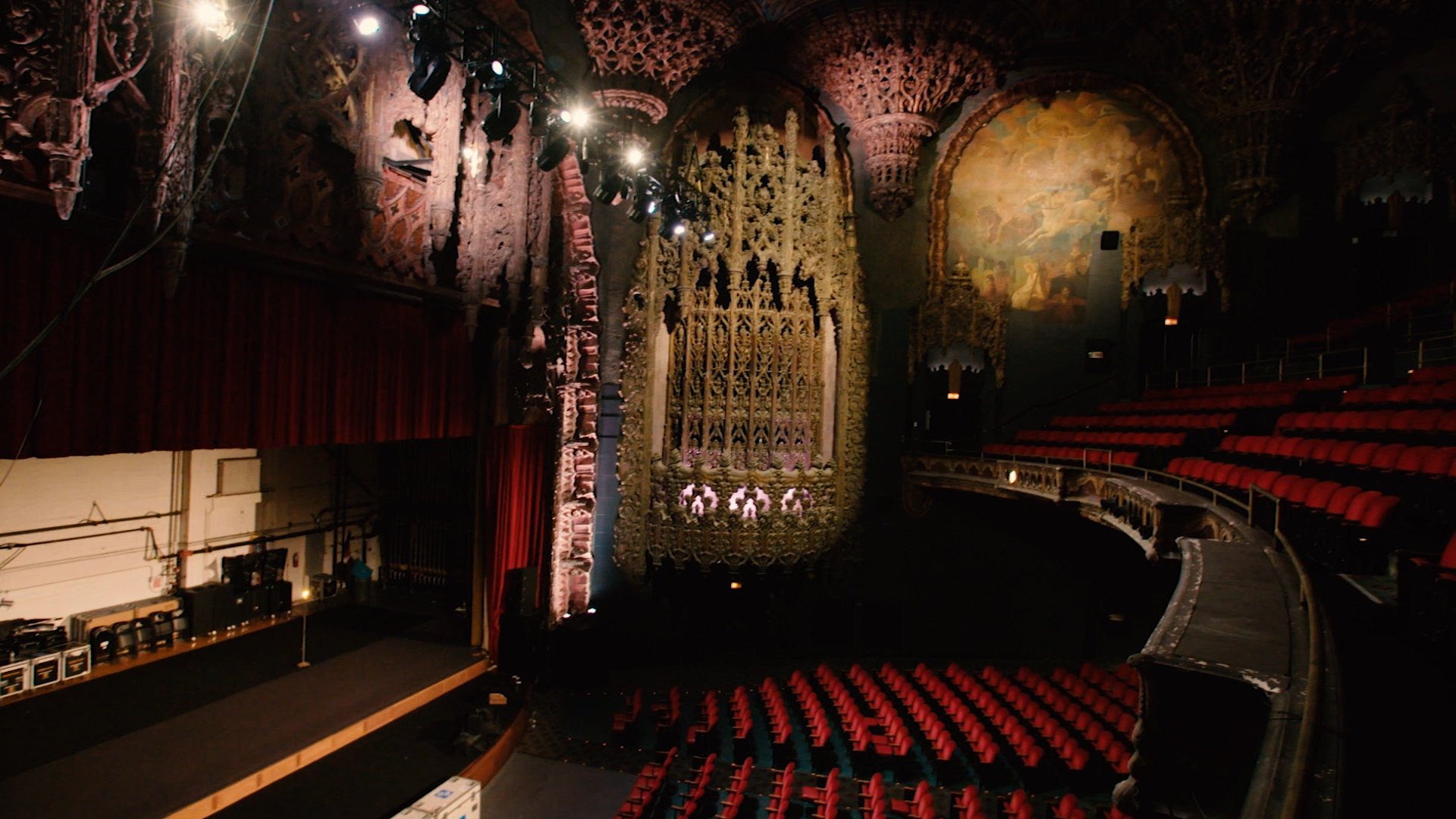 Backdrop for Going Attractions: The Definitive Story of the Movie Palace