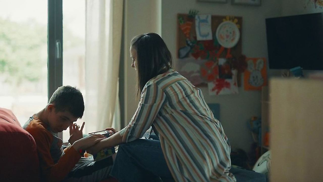 Backdrop for À propos d'Antoine