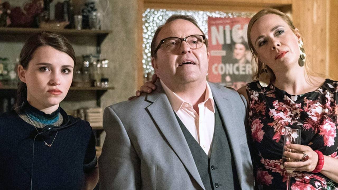 Backdrop for Größer als im Fernsehen