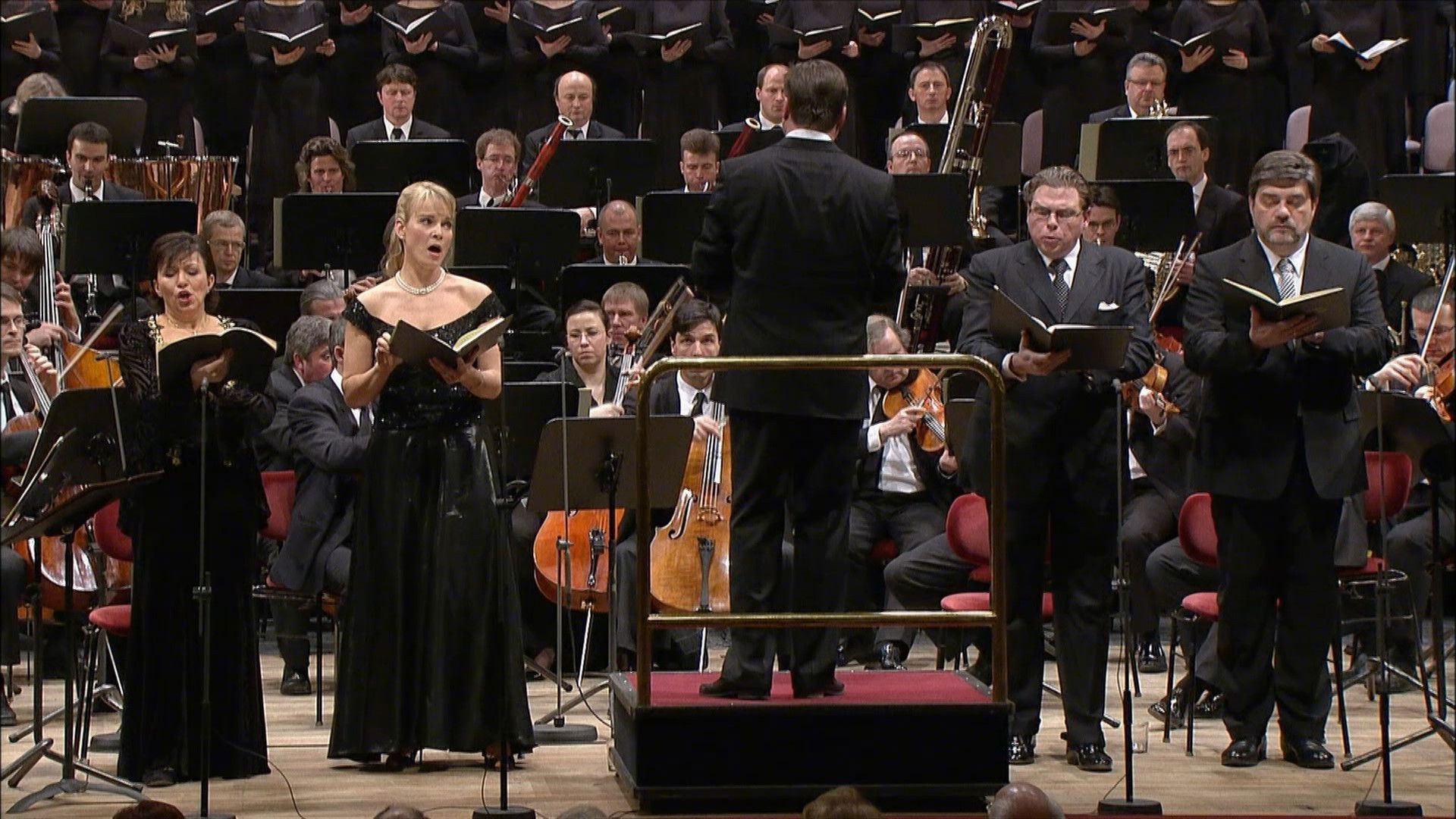 Backdrop for Beethoven · Missa Solemnis (Staatskapelle Dresden, Christian Thielemann)